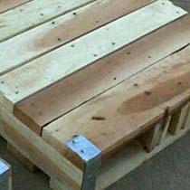 Non Polished Heavy Duty Wooden Pallets, for Industrial Use, Feature : Durable, Fine Finishing, Hard Structer