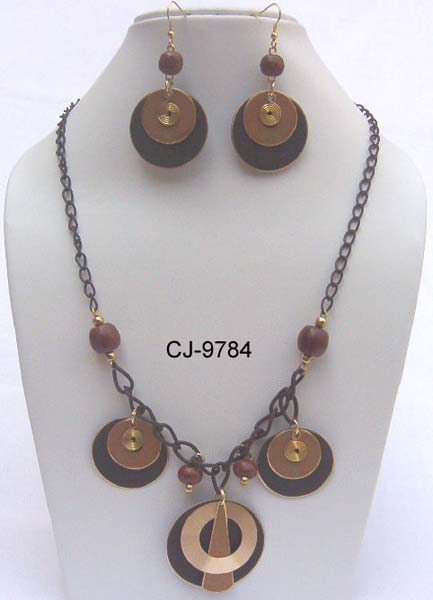 Wood Brass Necklace Set (CJ-9784), Gender : Women