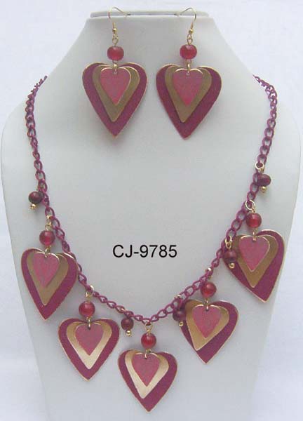 Glass Beads Brass Necklace Set (CJ-9785), Gender : Women