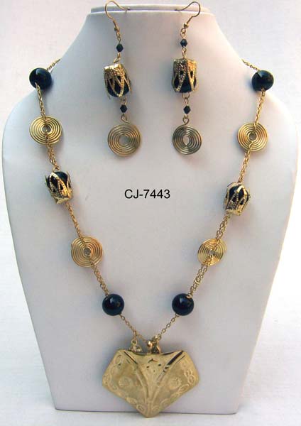 Glass Bead Necklace Set (CJ-7443), Gender : Women