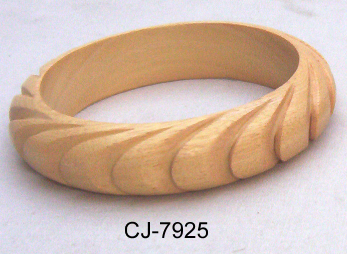 Wooden Bangle Antique (7925), Color : Cream