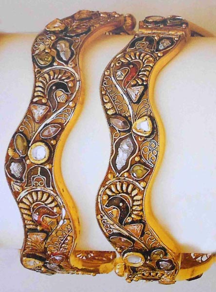 Kundan Bangles