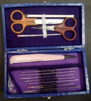 Non Polished Aluminium Dissection Set, for Parlour, Feature : Anti Bacterial, Corrosion Proof, Eco Friendly