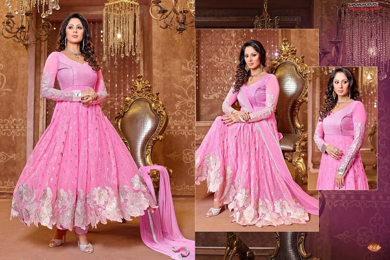 Sangita Ghos\'s Desinger Anarkali Suit