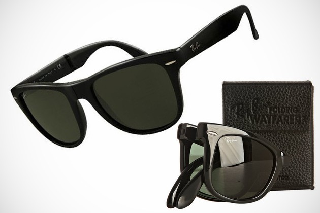 Wayfarer style folded sunglasses for luxoury people