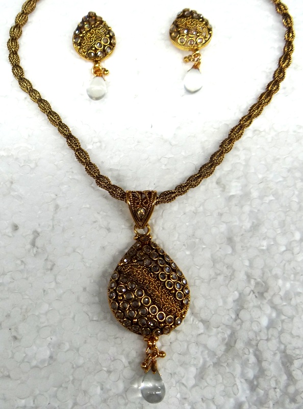 antique pendant set by Fashion Arena, antique pendant set from Mumbai ...