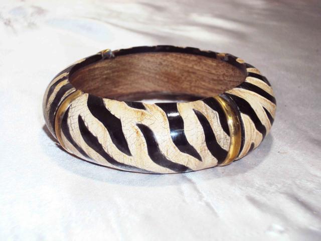 Horn Bangle-01