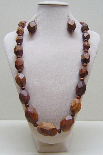 Wooden necklaces Set -05