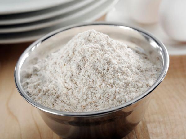 Organic Refined Wheat Flour, for Bakery Products, Cookies, Cooking, Making Bread, Form : Powder