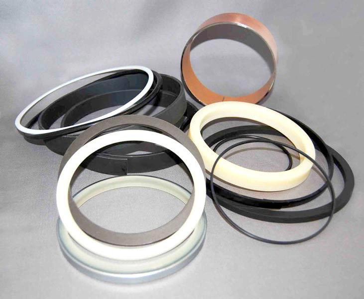 Rubber Komatsu Seal Kit, Certification : ISO 9001:2008