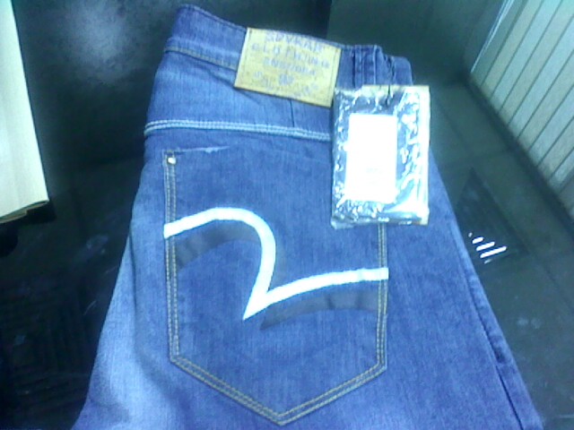 spykar jeans pocket design