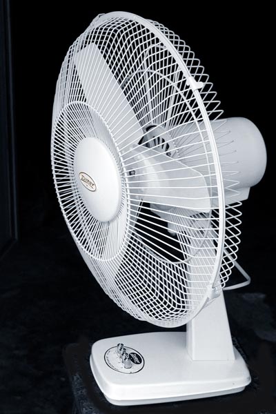 Dhruv Copper winding table fan