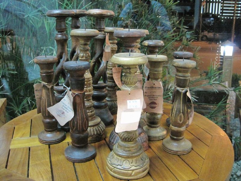 LIGHT CANDLE HOLDERS