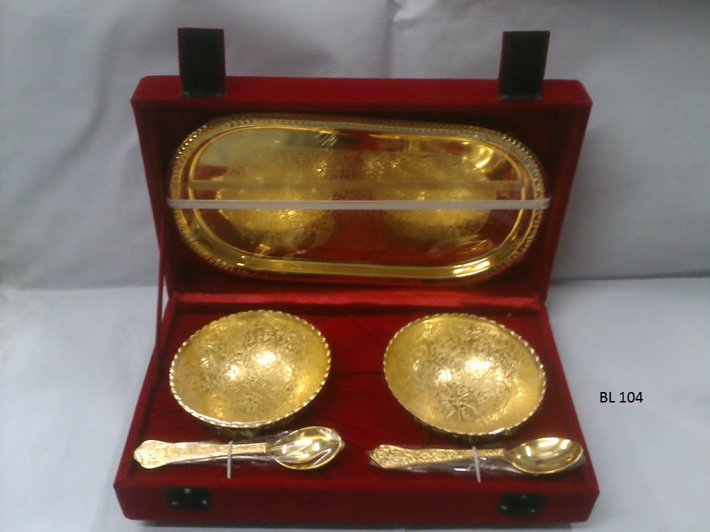 Golden Brass Gold Plated Bowl Set, Occasion : Gift