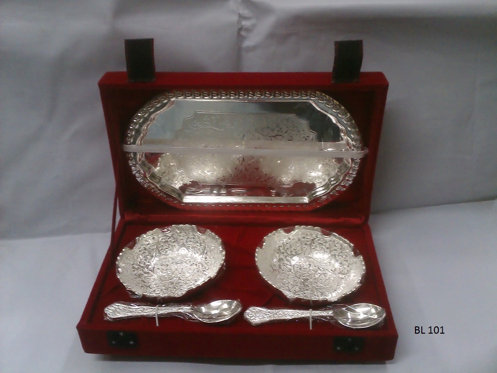 Creative Polished Silver Plated Bowl Set, Style : Royal