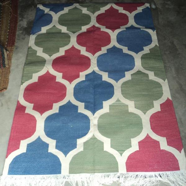 Cotton Carpets, for Home, Offices, Hotels etc., Pattern : Customized