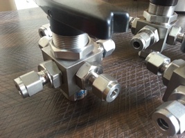 Stainless Steel Way Ball Valves