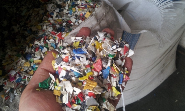 Hdpe Flakes - Mixed Color