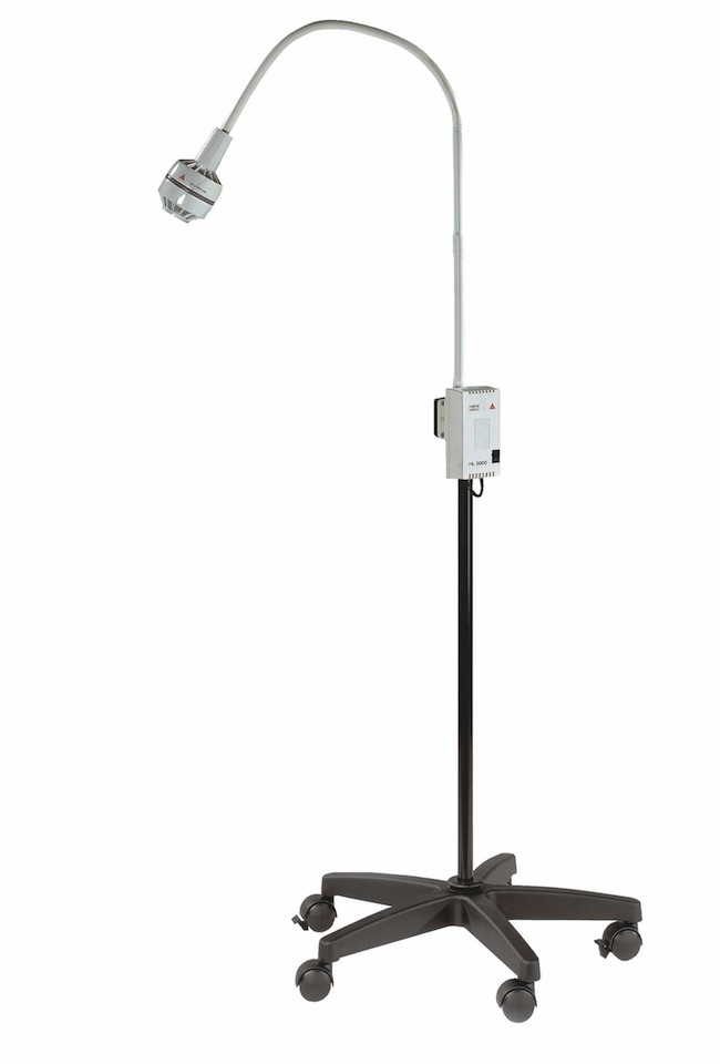 Hl5000 Examination Light On Lightweight Stand