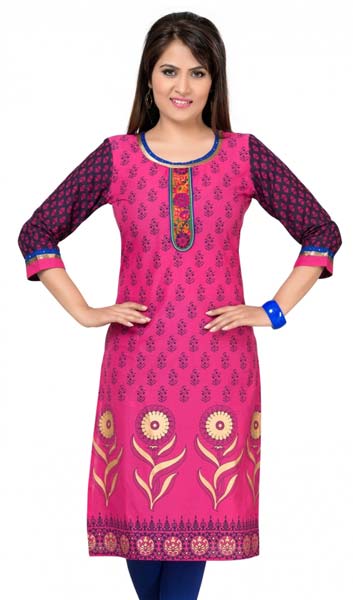 Meticulously Motley Long Cotton Tunic for Women with Printed Design