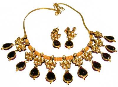Gold Necklaces - 001