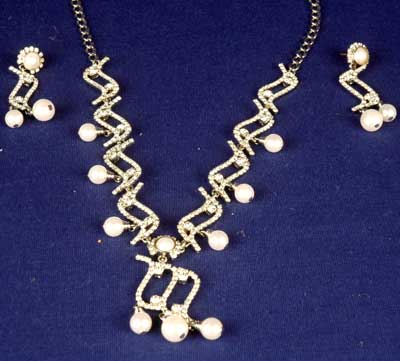 Imitation Necklaces  - 113