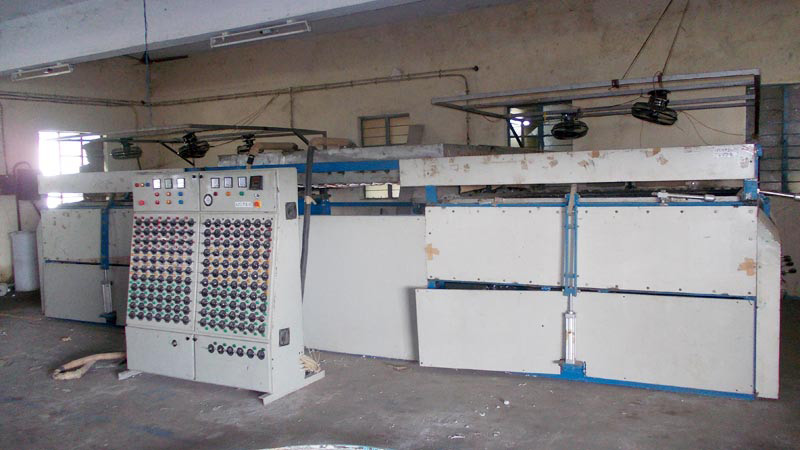 Hpm Thermoforming Machine