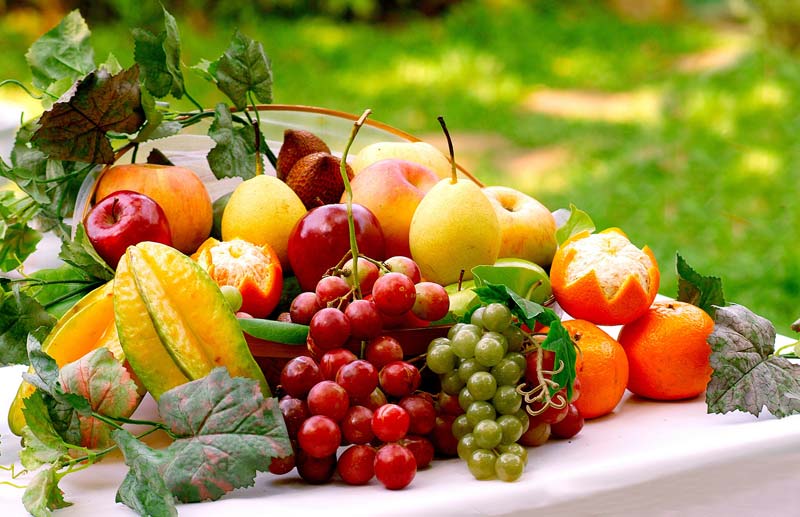 Organic Fresh Fruits, for Cooking, Home, Hotels, Specialities : Good For Nutritions, Non Harmful
