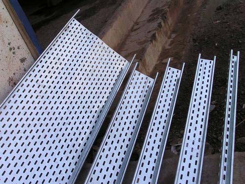 Metal Galvanised Cable Trays, Certification : ISI certified