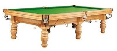 GOLDEN POOL IN ITALIAN SLATE