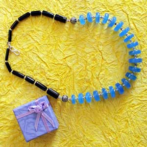 BN-17 beaded necklace