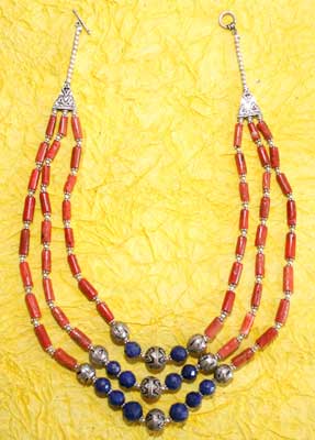 BN-18 beaded necklace