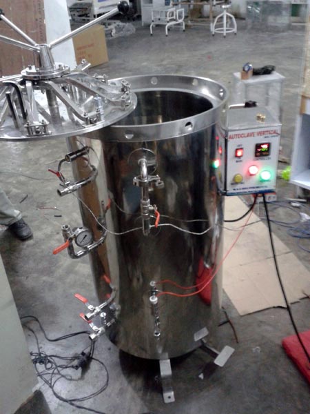 Stainless Steel Power Coated Vertical Autoclave, for Laboratory Use, Industrial Use