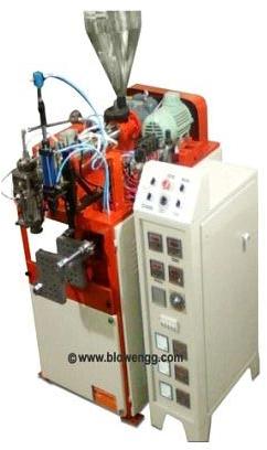 Single Stage Plastic Blow Molding Machine (10 -250 ML)