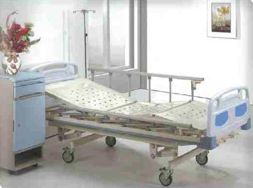 Three Crank Manual Medical Bed