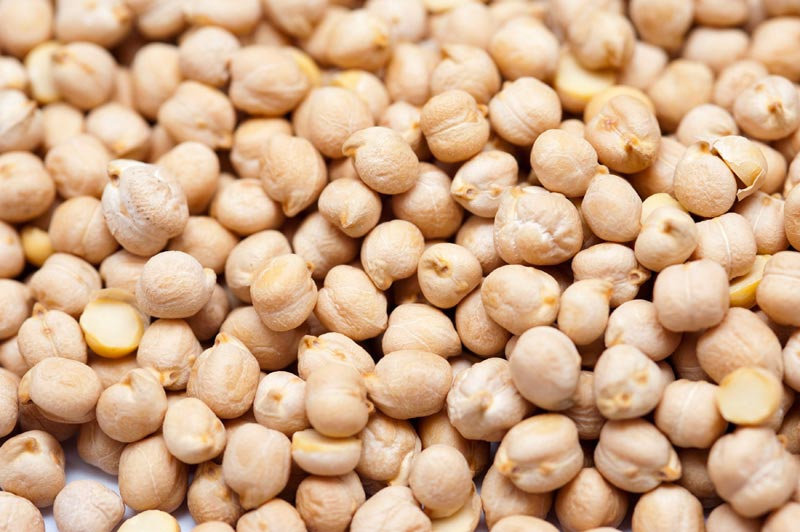 white chickpeas