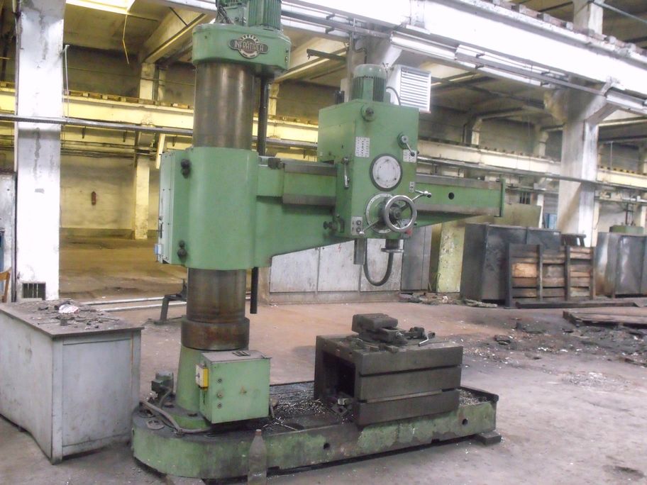 Radial Drilling Machine