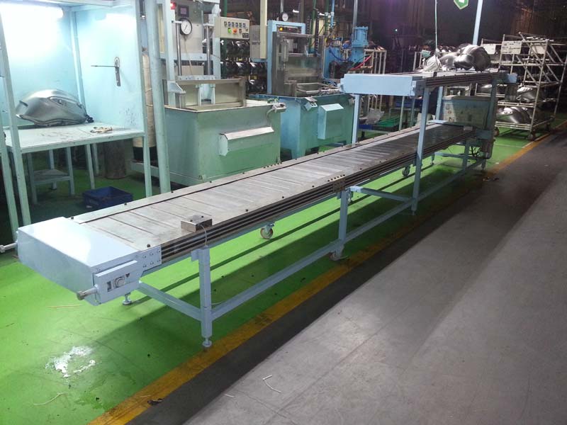 Steel Polished Slat Conveyor, for Moving Goods, Length : 10-20feet
