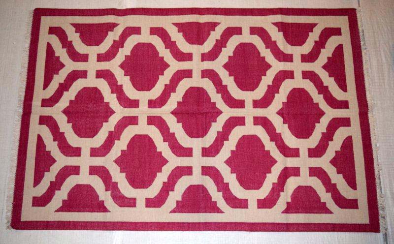Arihant6 Cotton Durries, for Home, Hotel, Marriage, Size : 40x30inch, 40x40Inch, 45x35inch, 50x40inch