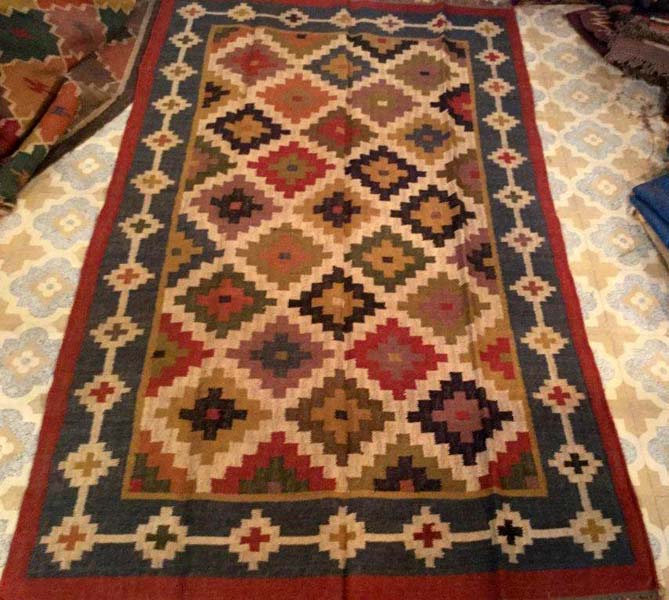 Geometric Wool Jute Kilim Rug, for Rust Proof, Long Life, Each To Handle, Durable, Attractive Designs