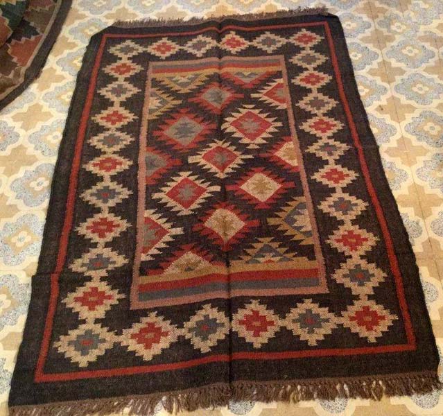 Fire treatment Kilim Wool Jute Rug, for Rust Proof, Long Life, Each To Handle, Durable, Attractive Designs