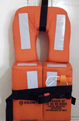 Polyester Life Saving Jacket, for Swim Wear, Size : M, XL