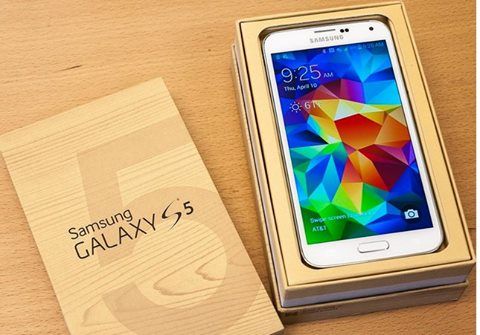 Samsung Galaxy S4 Mobile Phone