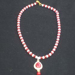 Red Crystal Pendant Pearl Necklace