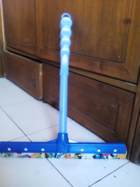 Plastic Floor Wiper