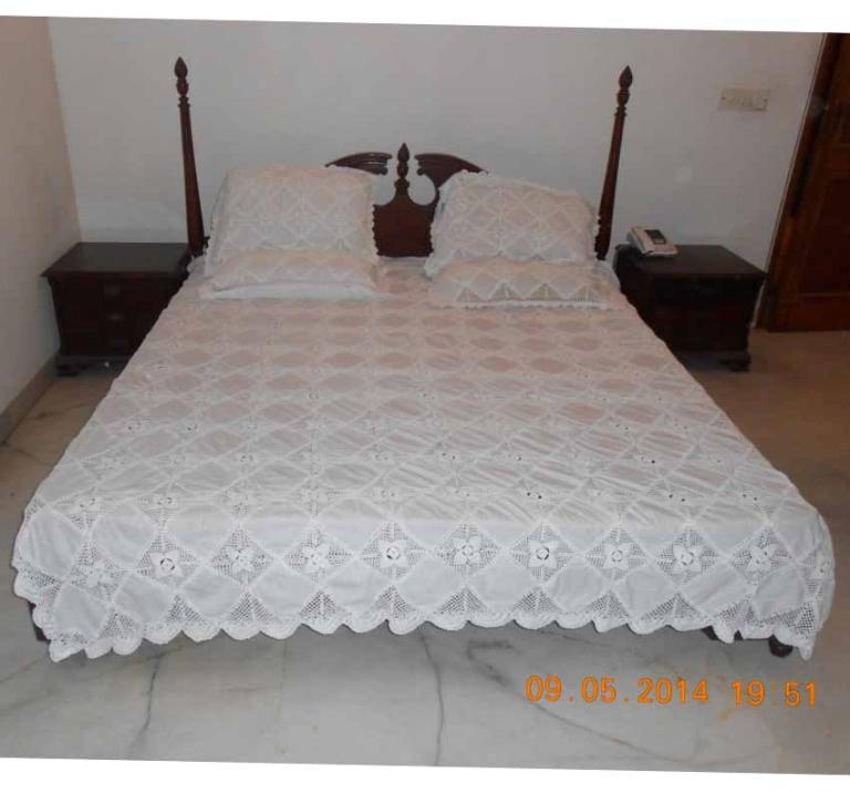 Linen Lace Bed Covers