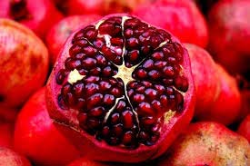 Organic fresh pomegranate, for Making Custards, Making Juice, Making Syrups.