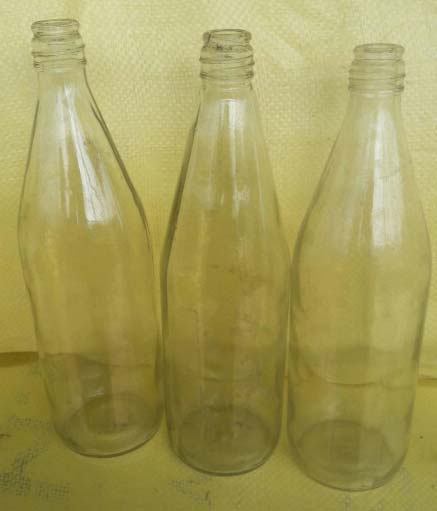 Old glass empty bottles, for Food item, Feature : Good Quality