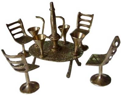 Polished Brass Showpiece, for Home Decor, Style : Modern