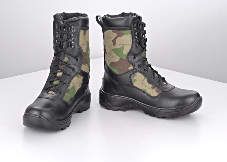 Metrogue Men\'s Camouflage Patrolling Boots
